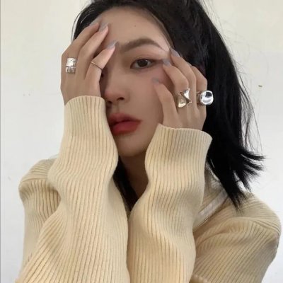 美丽笨女人